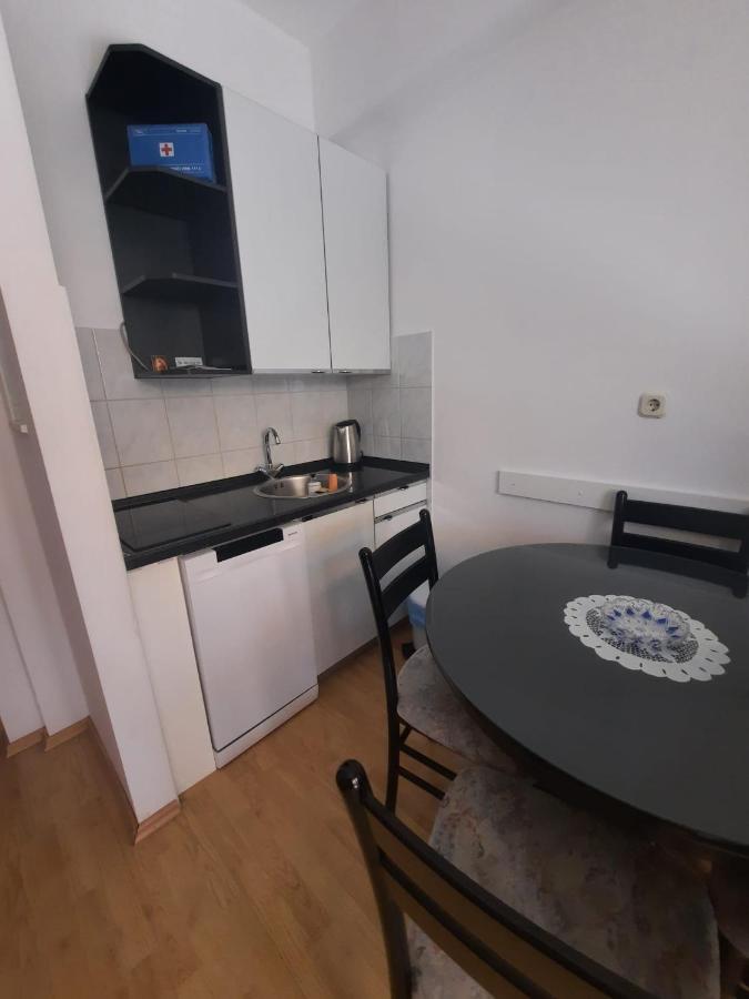 Apartmani Anita Бродарика Екстериор снимка